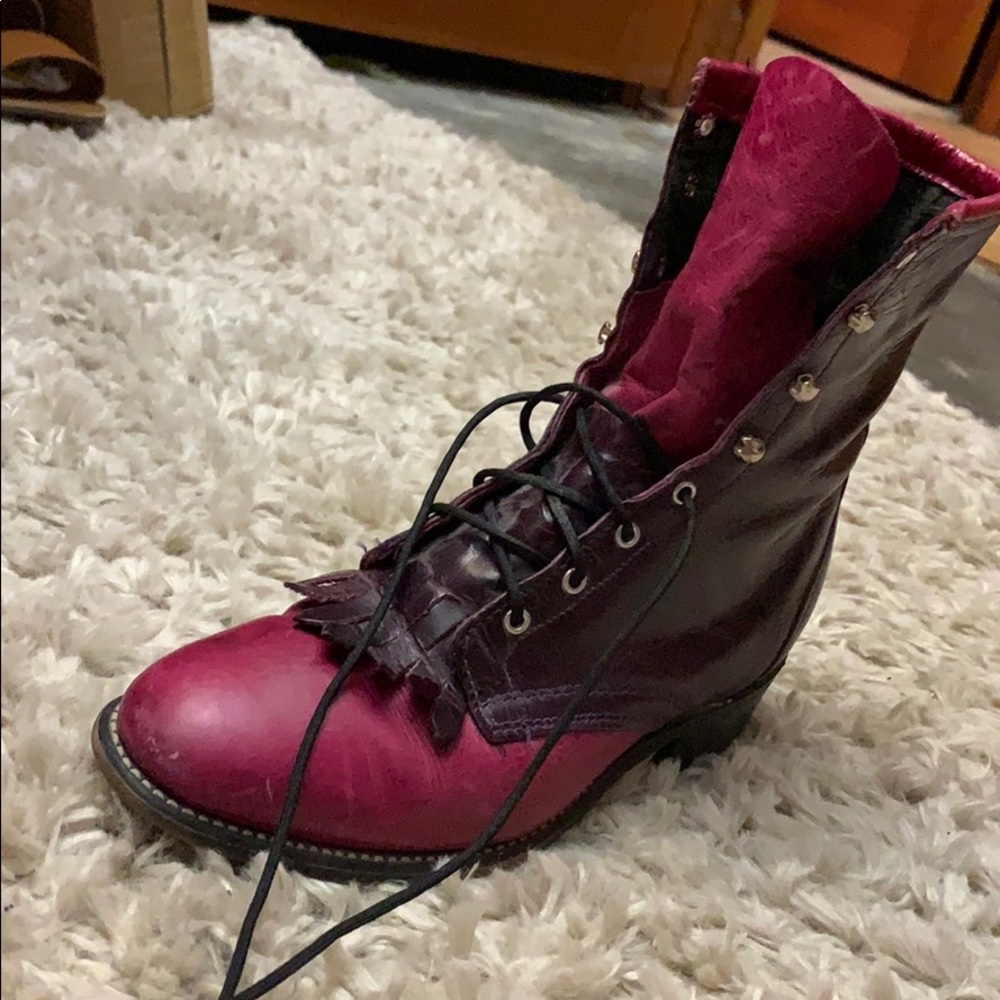 Laredo women roper lace ups size 7